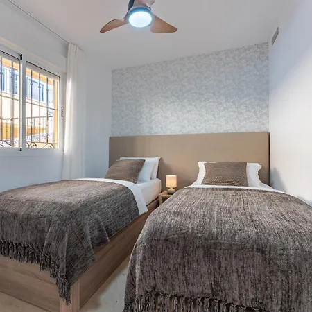 Horizon Del Mar, 2bd Terrace, Sea View & Pool & Parking Lägenhet